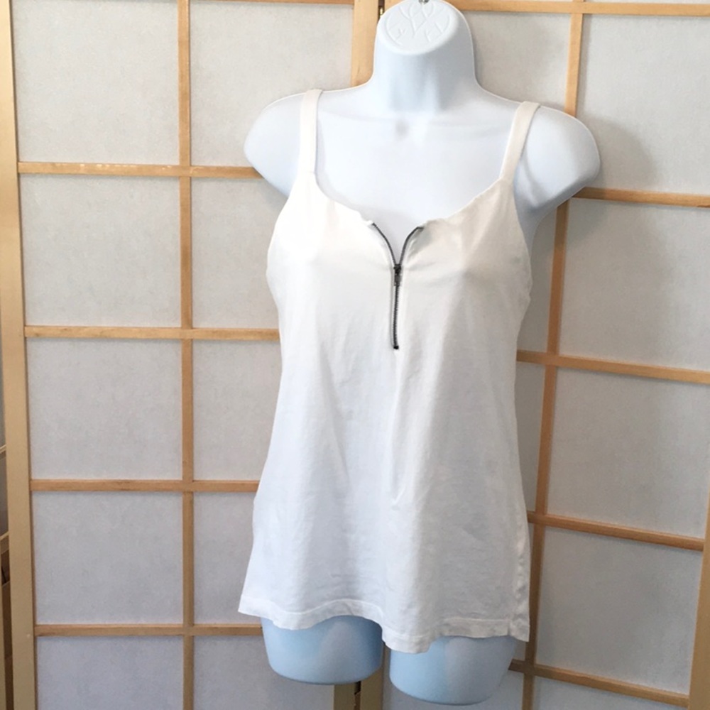 Reversible front-to-back tank top, zipper detail & shelf bra, M